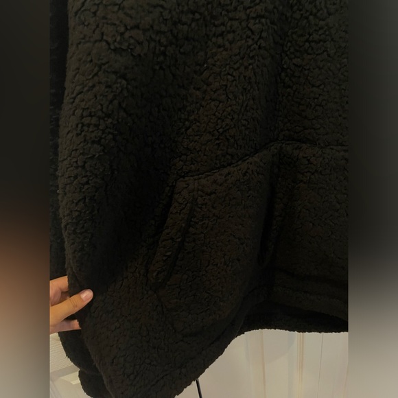 black teddy pullover hoodie - Picture 4 of 7